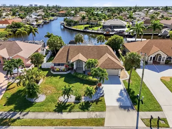2206 Beach PKWY W, Cape Coral, FL 33914