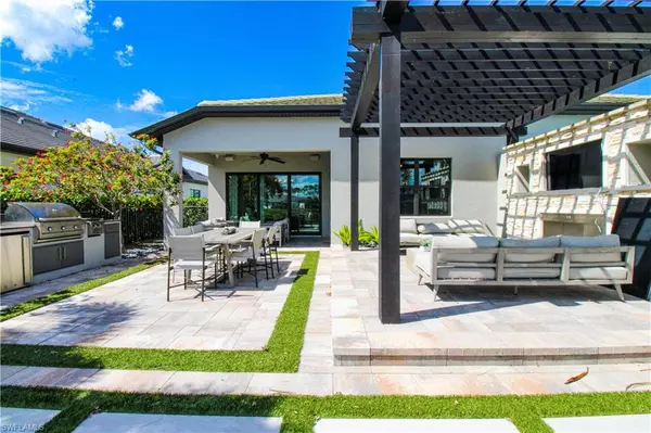 Naples, FL 34120,14723 Kingfisher LOOP