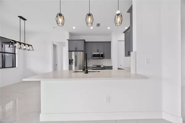 Cape Coral, FL 33993,1609 Nelson RD N