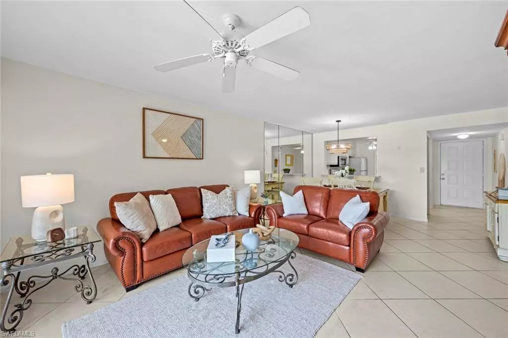 Naples, FL 34104,219 Fox Glen DR #1203