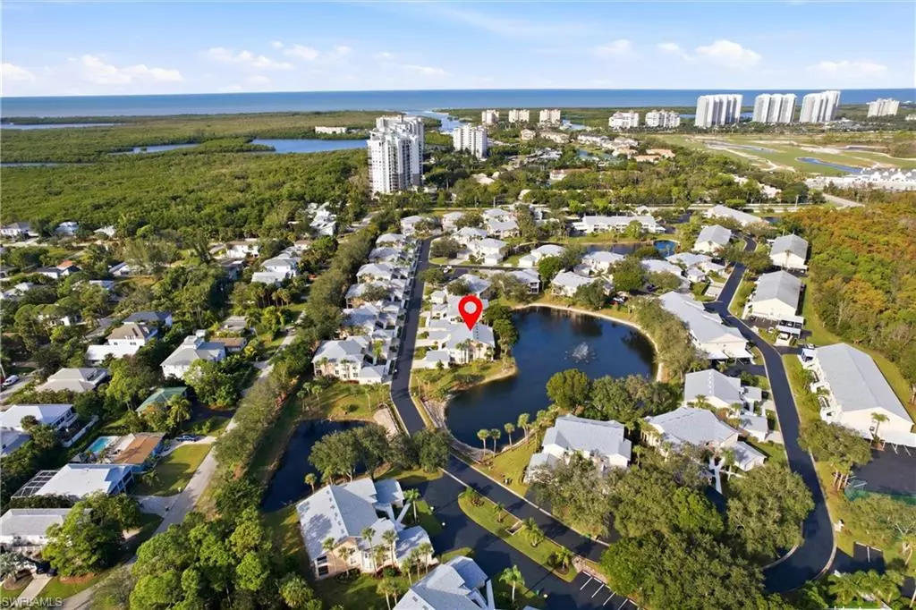 Naples, FL 34110,688 Wiggins Lake DR #201