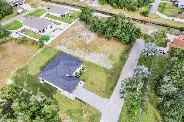 Lehigh Acres, FL 33976,2604 56th ST SW