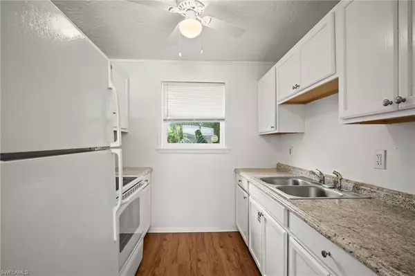 Fort Myers, FL 33916,3215 Jeffcott ST