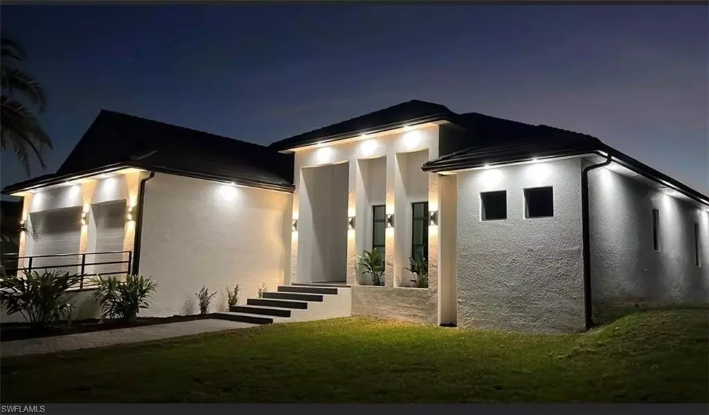 Naples, FL 34117,687 23rd ST SW