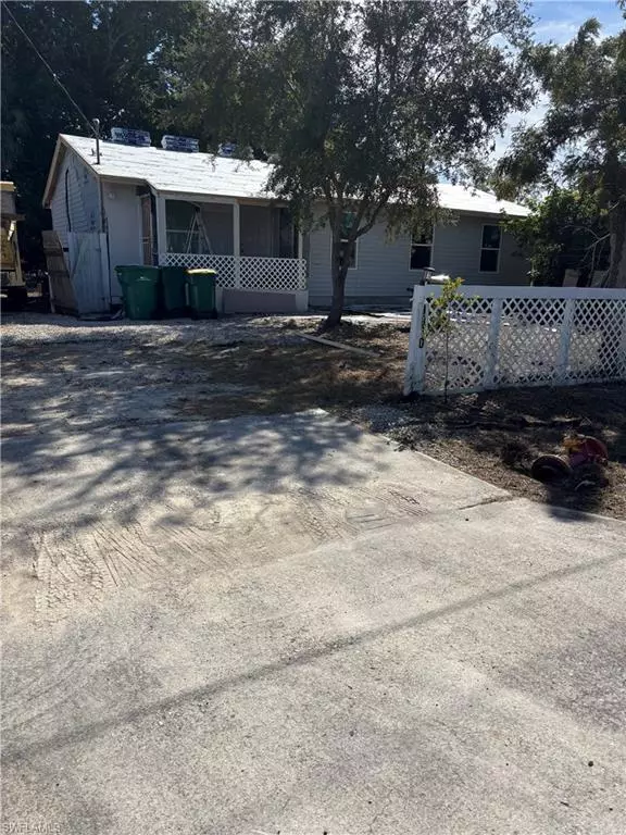 Naples, FL 34116,1960 51st ST SW