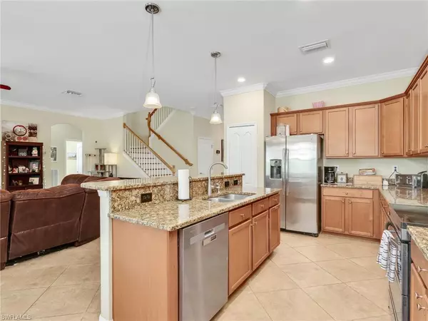 Naples, FL 34120,2374 Heydon CIR E