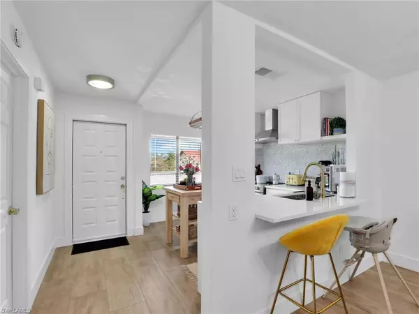 Bonita Springs, FL 34135,9831 Alabama ST #5