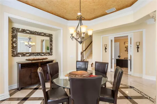 Naples, FL 34120,2135 Par DR