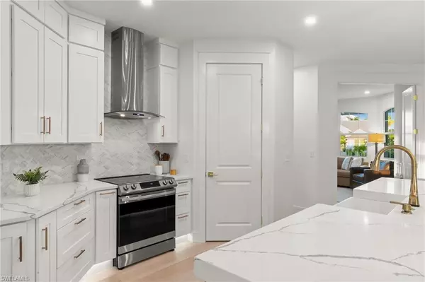 Naples, FL 34104,1794 Holiday LN