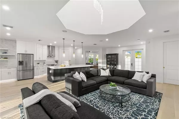 Naples, FL 34104,1794 Holiday LN