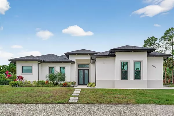 2642 10th AVE NE, Naples, FL 34120