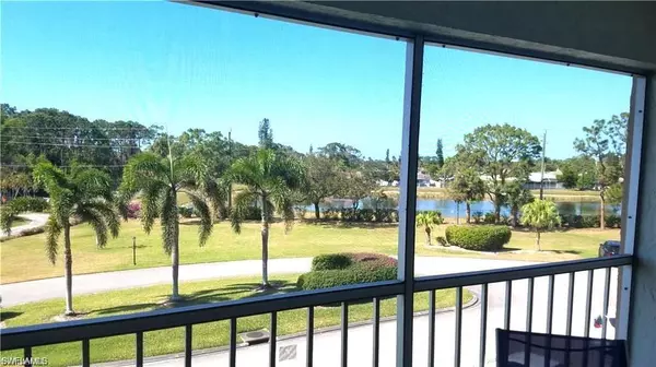 Naples, FL 34104,1075 Foxfire LN #309