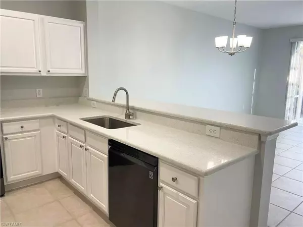 Naples, FL 34105,839 Hampton CIR #149