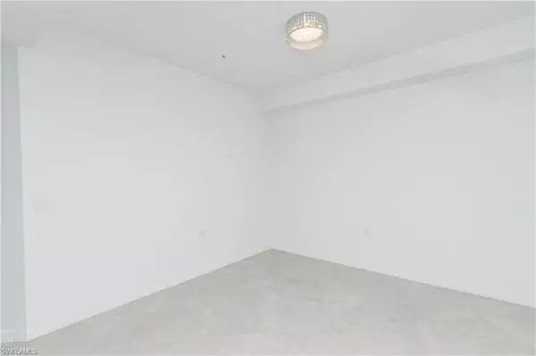 Lehigh Acres, FL 33936,18461 COPPERHEAD CT #421