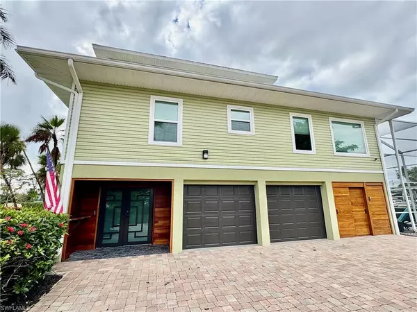 Bonita Springs, FL 34134,3858 Riviera CIR