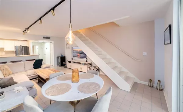 Naples, FL 34108,5 Bluebill AVE #305 + 405