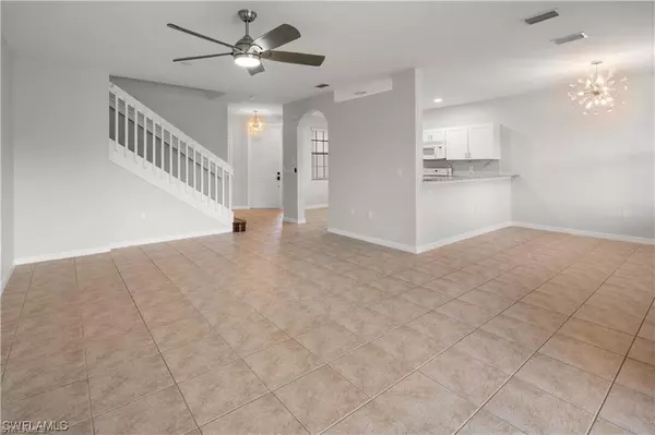 Naples, FL 34119,15610 Summit Place Cir ##398