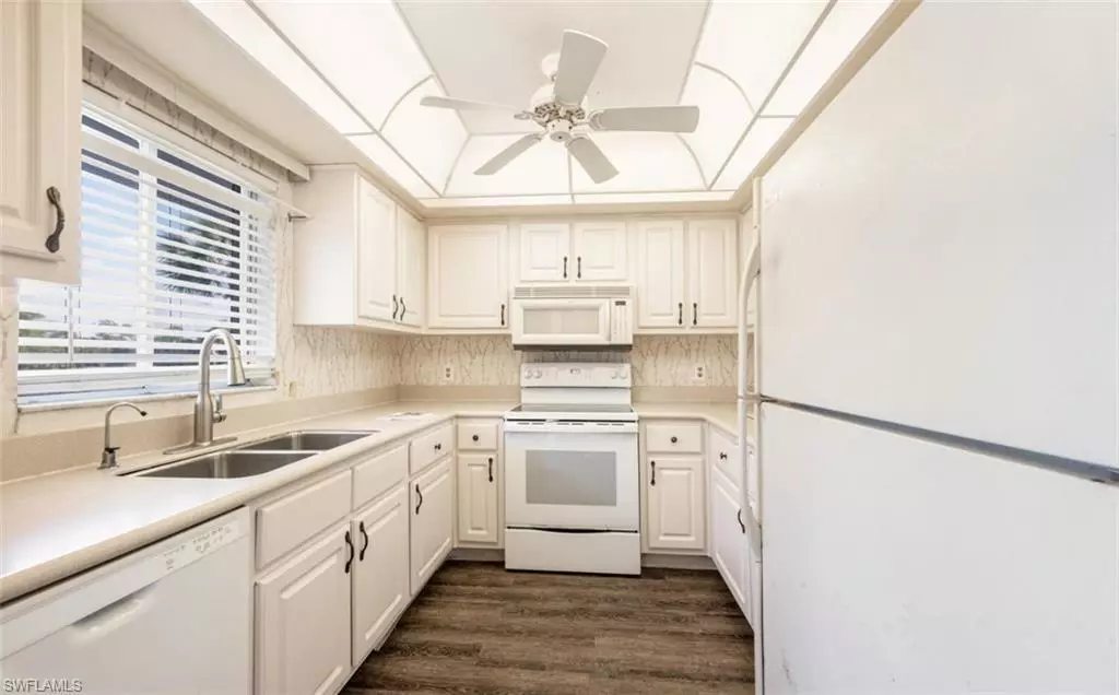 Naples, FL 34113,5635 Rattlesnake Hammock RD #D-203