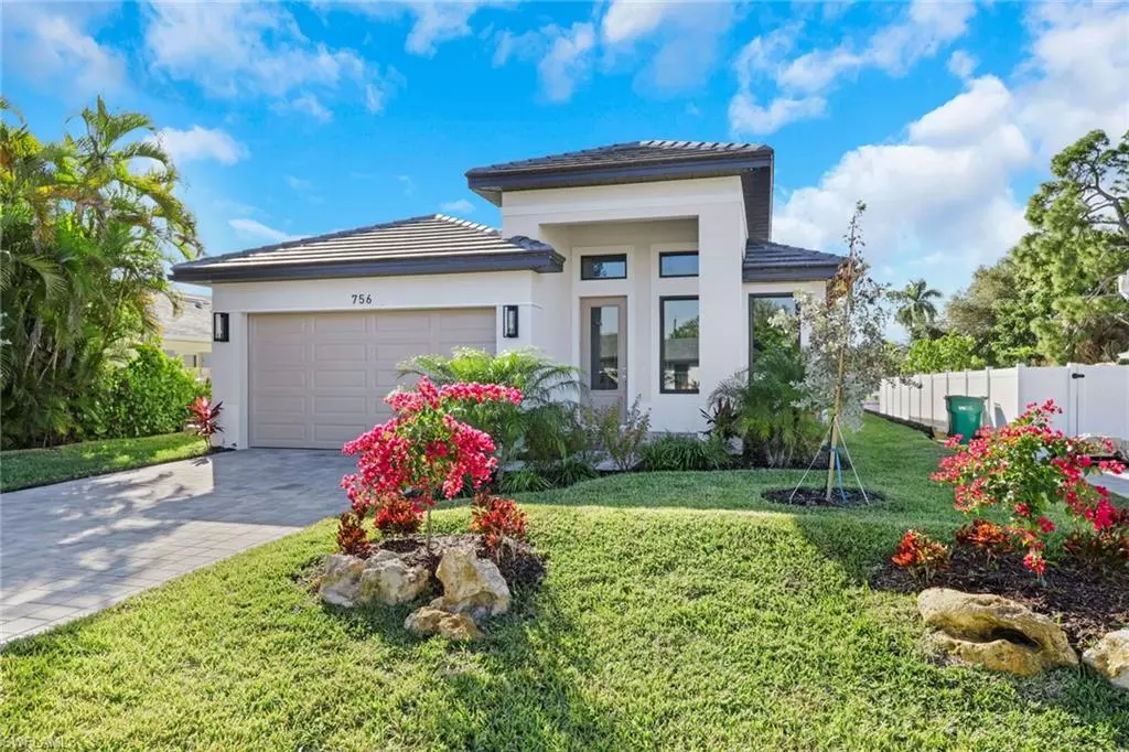 Naples, FL 34108,756 108th AVE N