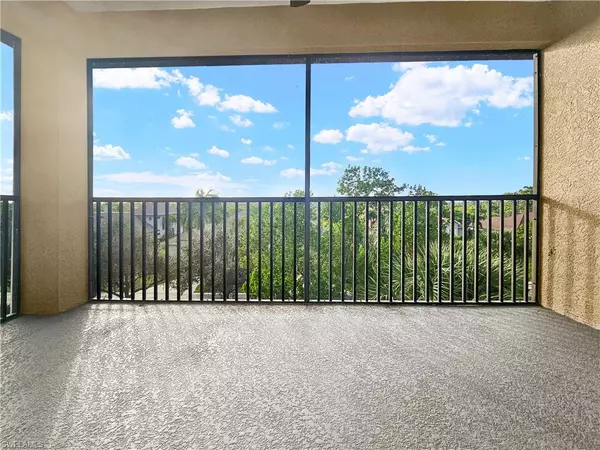 Estero, FL 33928,20930 Island Sound CIR #402