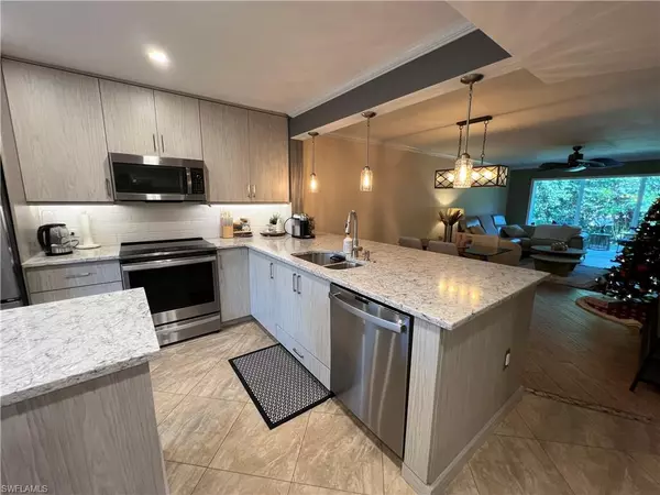 Naples, FL 34112,3051 Sandpiper Bay CIR #I102