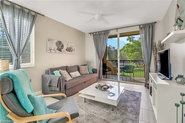 1200 Reserve WAY #201, Naples, FL 34105