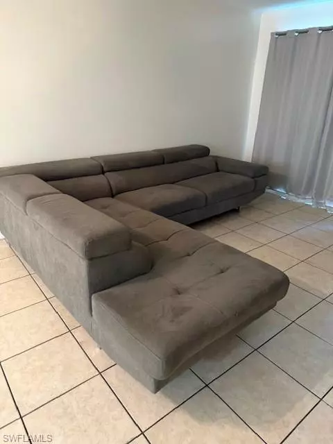 Naples, FL 34112,4900 Biscayne DR #12