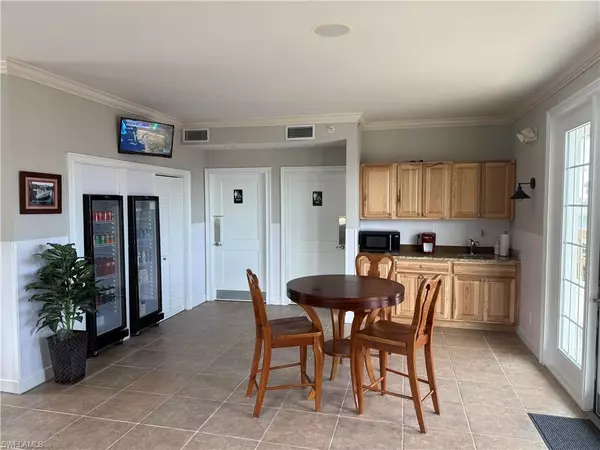 Bonita Springs, FL 34134,4751 Bonita Beach RD SW