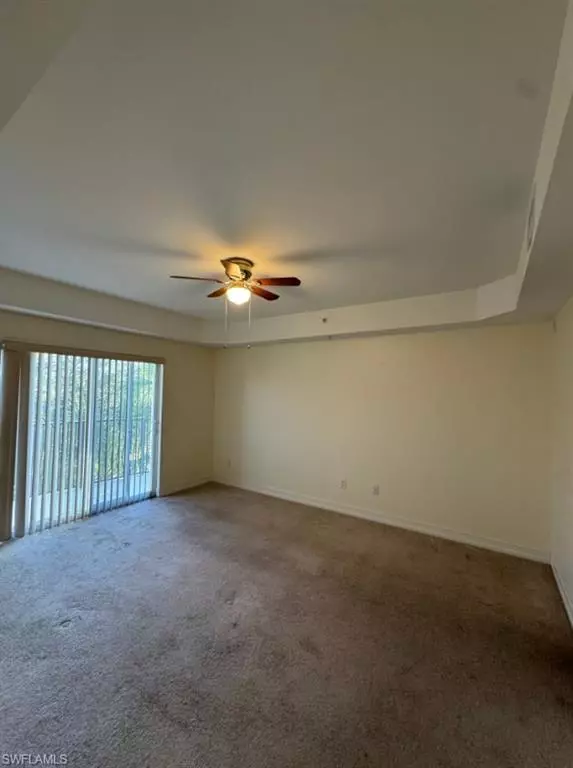 Naples, FL 34108,1100 Pine Ridge RD #A302