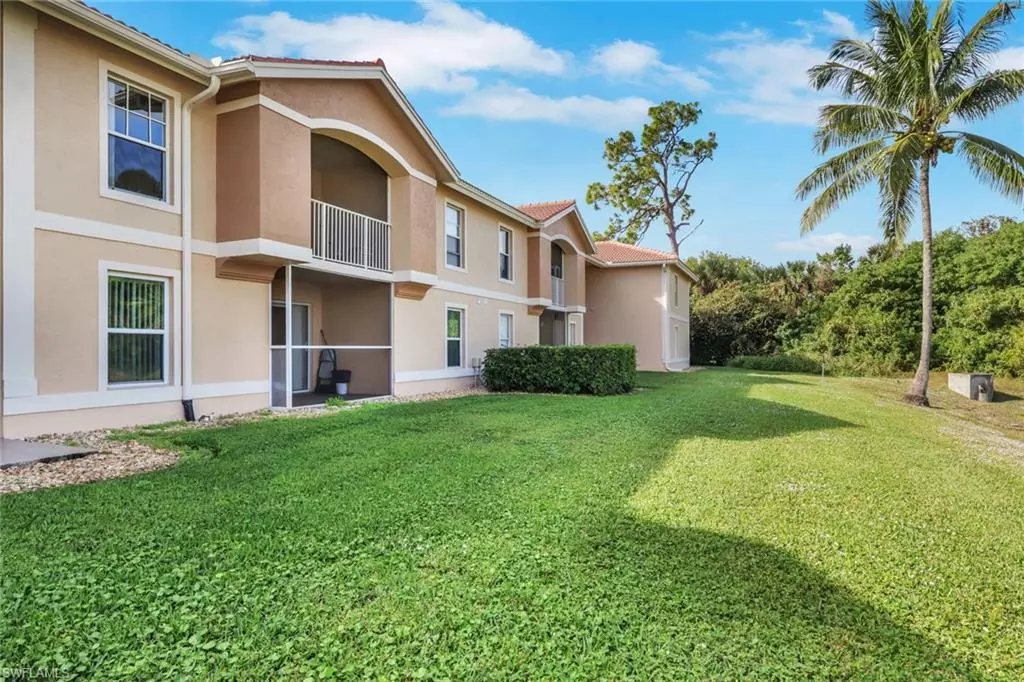 Naples, FL 34104,8285 Ibis Club DR #809