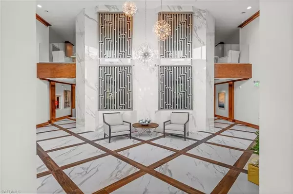 Naples, FL 34108,6075 Pelican Bay BLVD #104