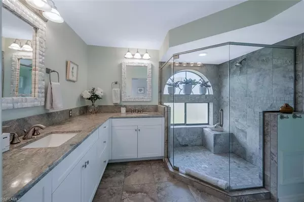 Naples, FL 34108,559 Beachwalk CIR #U202