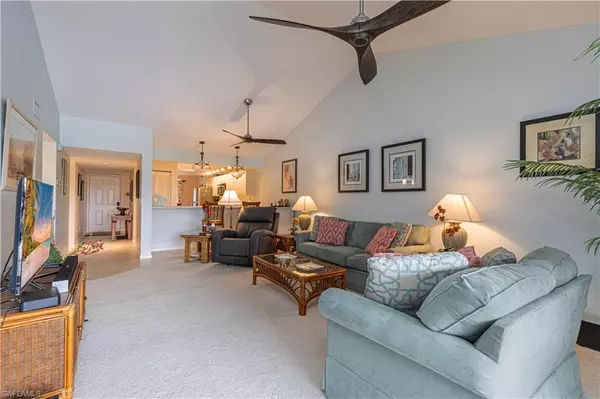 Naples, FL 34112,4410 Chantelle DR #H-205