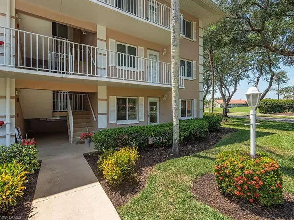 Naples, FL 34112,5950 Amherst DR #A106