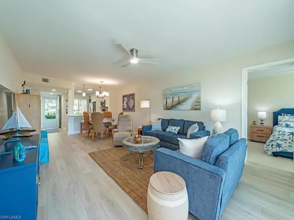 Naples, FL 34112,5950 Amherst DR #A106