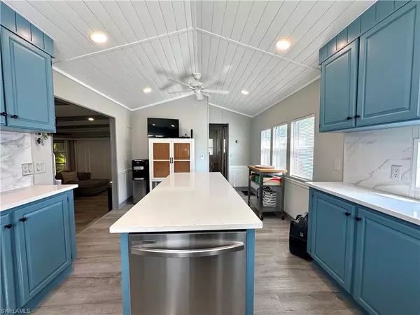 Estero, FL 33928,10831 Vireo CIR