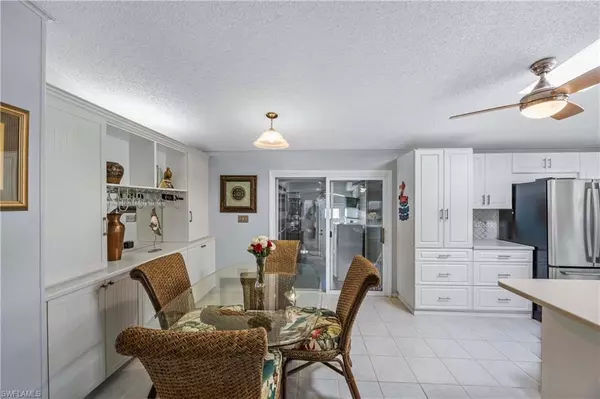 Naples, FL 34114,214 Riverwood RD