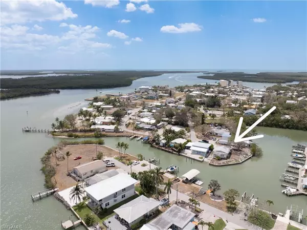 Naples, FL 34140,315 pettit DR