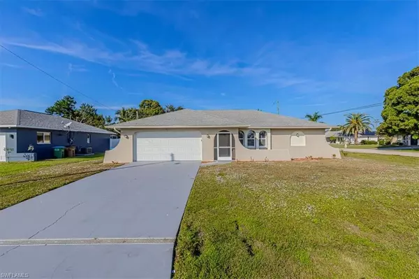 713 SE 35th ST, Cape Coral, FL 33904