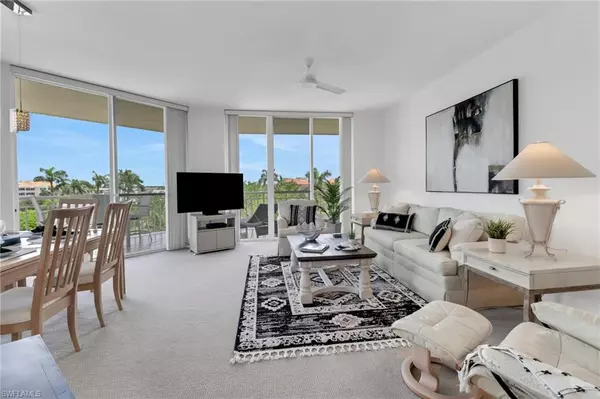 Naples, FL 34103,4255 Gulf Shore BLVD N #201