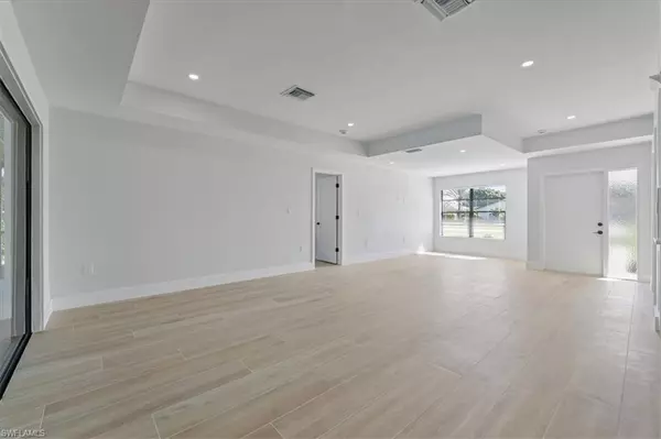 Naples, FL 34112,4396 Beechwood Lake DR