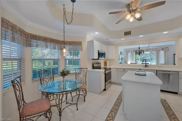 Naples, FL 34119,6085 Reserve CIR #901