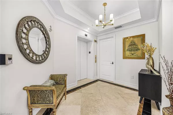 Marco Island, FL 34145,970 Cape Marco DR #2403