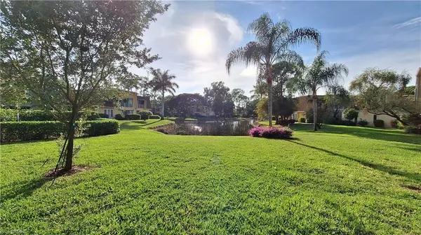 Naples, FL 34105,406 Meadowlark LN #406A