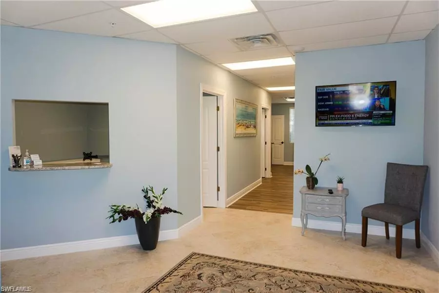 28089 Vanderbilt DR, Bonita Springs, FL 34134