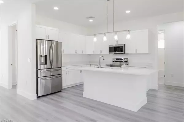 Lehigh Acres, FL 33974,714 Anaconda AVE S