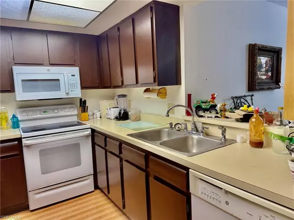 Naples, FL 34112,3625 Boca Ciega DR #206