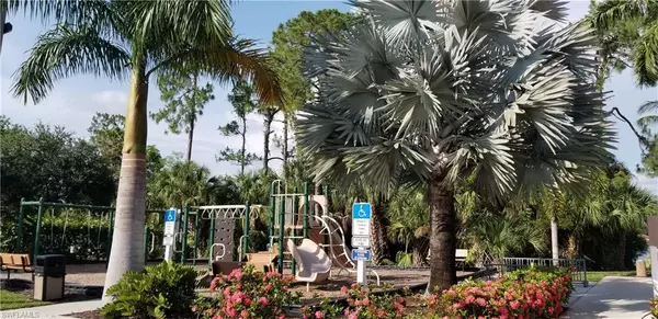 Naples, FL 34104,7745 Woodbrook CIR #3703