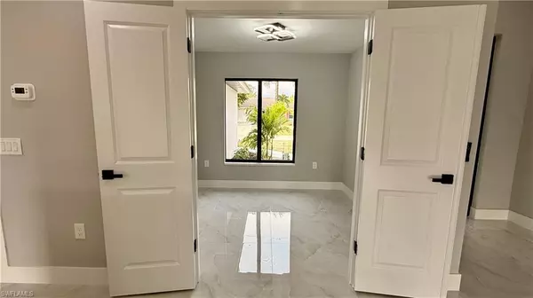 Lehigh Acres, FL 33976,3513 2nd ST SW