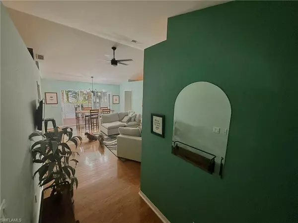 Bonita Springs, FL 34135,28062 Oak LN